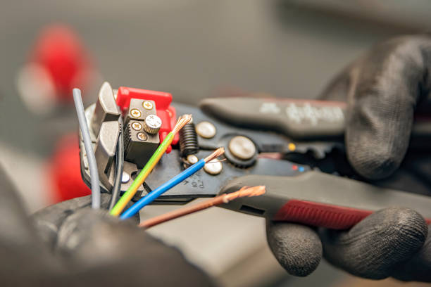 Best Emergency Electrical Repair  in Liberty, MO
